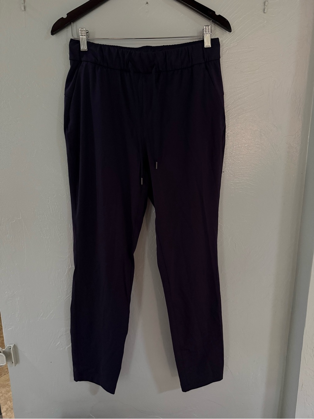 CRZ YOGA On The Travel Stretch Drawstring Ankle Pants Black M (8/10)